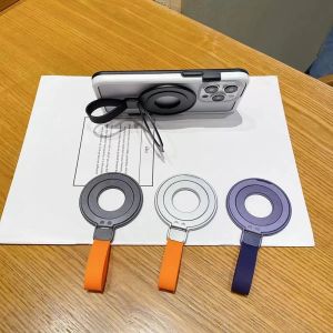 ที่วางโทรศัพท์ในรถยนต์แบบวงแหวนโลหะแม่เหล็ก Magsafe หมุนได้ 360 องศา ° ที่จับโทรศัพท์แบบหมุนได้ รองรับโทรศัพท์สำหรับ iPhone 17 16 15 14 13 12