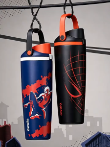 Pre‑order Owala FreeSip Marvel Spider‑Man Insulated Stainless Steel Water Bottle 24oz 30oz 32oz Leak Proof Sports Bottle With Built‑in Straw