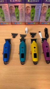 ปัตตาเลี่ยน KEMEI KM-1693 ไร้สาย ใบมีดคม 7000RPM ชาร์จเร็ว ใช้งานสะดวก พร้อมแท่นชาร์จ สีเงิน