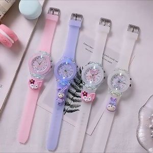 Sanrio Hello Kitty Đồng Hồ Kawaii Kuromi My Melody Cinnamoroll Sinh Viên Trẻ Em LED Dạ Quang Vòng Tay Đồng Hồ Trẻ Em Quà Tặng