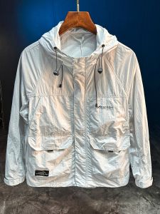 ผู้ชาย ฤดูร้อน สไตล์ใหม่ หลวม Fit UV Protection ตกปลากลางแจ้ง เสื้อแจ็คเก็ต ระบายอากาศได้ดี ครีมกันแดดเสื้อผ้า Ultra Light Skin Friendly Workwear