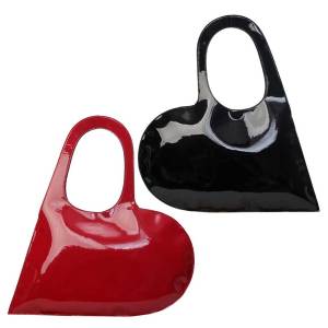 Luxury Heart-Shaped Crossbody Bag for Women Stylish Shoulder Bag with Unique Design