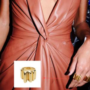 Fashionable Wide Surface Gear Ring for Women: Retro Folded Metal & Geometric Pattern