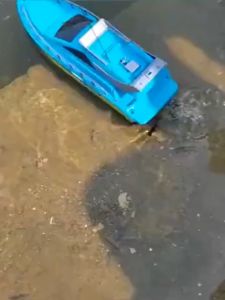 （penghantaran 24 jam）RC Wireless High Speed Remote Control Boat Kids Speedboat Toys for Boys kereta control mainan budak lelaki bot kawalan jauh boat remote bot control kapal terbang control
