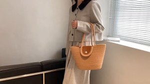 DD Beg Jerami Anyaman Bohemian Wanita Gaya Santai Reka Bentuk Eksklusif Percutian Travel Aktiviti Harian Premium Handwoven Rattan Straw Crossbody Tote Bag Zipper Pocket 托特包手提包