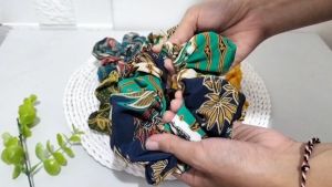 Scrunchie cepol hijab jumbo pita tali rambut wanita kuncir rambut batik scrunchie besar