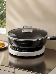 DUMIK | Titanium Non-stick Pan
