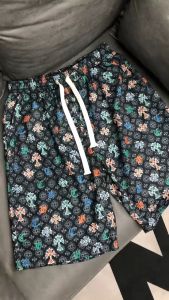 CJP HOME กางเกงขาสั้นแฟชั่นน่ารัก สามารถสวมใส่ได้ทั้งชายหญิง ลวดลายสมัยใหม่ใส่สบาย QC-DK8023