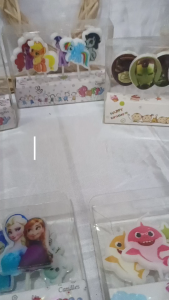 Lilin Ultah Karakter