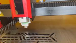 เหล็กฉลุลาย ตัดเลเซอร์ ควบคุมด้วยคอมพิวเตอร์ ฉลุลายเพื่อการตกแต่ง ผนัง บ้าน รั้ว ราคาถูก ต่อแผ่นนะค่ะ