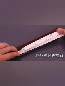 Thanh Xốp Bọc Cạnh Bàn Dài 2M Không Keo Dán Mút Xốp Ngăn Va Chạm Cạnh Tủ Mép Giường An Toàn Trẻ Nhỏ