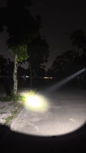 Camplos Đèn pin siêu sáng Mantaray C8.2 2600 lumen đèn bin chiếu xa led sft40 21w vỏ nhôm chống nước công tắc đuôi mách nhớ 7A