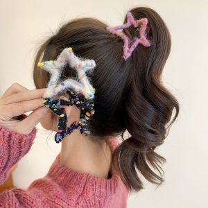 เครื่องประดับผมแบบมีดจับขนแกะทำมือสำหรับฤดูใบไม้ร่วงและฤดูหนาว คลิปผมหางม้าสูง ดาวห้าแฉก คลิปผมที่หน้าท้องหลัง คลิปผมที่ดูหรูหรา