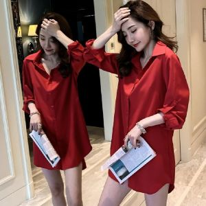 เสื้อเชิ้ตแขนยาวลายทางสีขาวทรงหลวมสไตล์เกาหลีสำหรับผู้หญิงไซส์ใหญ่ฤดูใบไม้ร่วง ทรงหลวม เสื้อเชิ้ตผู้หญิง