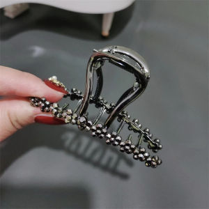 Luxurious Hair Claw Clip Diamond Design Trendy Small Audience Hair Claw Clip Mid-Sized Bangs Claw Clip Korean Style Fashion Accessories
