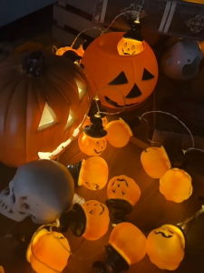 🎃2.4เมตร/4.4 เมตรไฟฮาโลวีนสตริง LED ไฟตกแต่ง วันฮาโลวีน ใช้พลังงานจากแบตเตอรี่ สีขาวอุ่น การตกแต่งฮาโลวีน อุปกรณ์งานปาร์ตี้