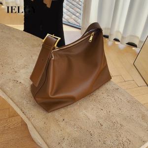 IELGY womens large capacity brown very simple shoulder bag