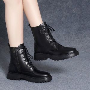 รองเท้าบูทมาร์ตินหนังแท้พื้นแบนหุ้มข้อสั้นผ้าขนแกะหนาฤดูหนาวสำหรับผู้หญิง รองเท้าบูทฤดูใบไม้ร่วง/ฤดูหนาว พื้นยาง