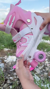 Roller Skate Shoes for Kids Double Row 4 Wheels Quad Skates for Girls Boys Beginners