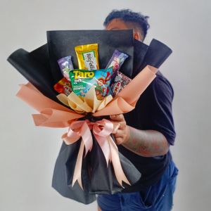 Buket Snack HitamPeach Ekonomis Medium