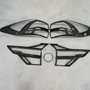 Cover Garnish Lampu Belakang Mobil All New Rush 2018 - 2024 Carbon