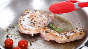 EVE SET เตาแม่เหล็กไฟฟ้า 2 หัว HB73-2CROSS/TC + เครื่องดูดควันติดผนังแบบกระโจม HC-DIESEL-90 PLUS