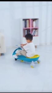 Swing Car Yoyo Car Yoyo Plasma Twist Children Ride on Wiggle Tricycle Swinging Plasma Car?Basikal Kanak Kids Toy Car Kids Roller Skateboard Boy Girl
