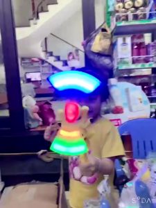 Đồ Chơi Chong chóng Pikachu Công chúa Elsa Ana quay phát sáng Có Đèn Nhạc Vui Nhộn Dành Cho Bé