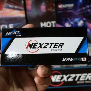 ผ้าเบรคหลัง NEXZTER เบอร์ 108108AA สําหรับ KAWASAKI KLX 140150 รุ่นมีบ่า เบรค ผ้าเบรค ผ้าเบรคมอเตอร์ไซค์ อะไหล่มอไซค์ NX0053