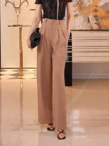 MANMI | Khaki Casual Pants with Loose Flared Silhouette for Summer