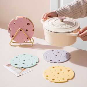 Silicone Heat-resistant Mat Cheese Shape Pot Mat Household Cute Coaster Cup Kitchen Anti-scalding Pads Oil Stain Resistant