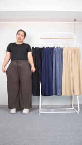 กางเกงขายาว ไซส์ใหญ่ ทรงขากระบอก ปลายขาบาน ดีเทลติดเพชร ผ้าย่น ลายเปลือกไม้ เนื้อผ้านิ่ม สาวอวบสาวพลัสไซส์ใส่ได้ pb9887#