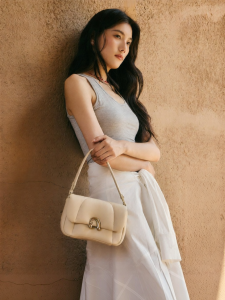 Stylish Mid-size Leather Bag