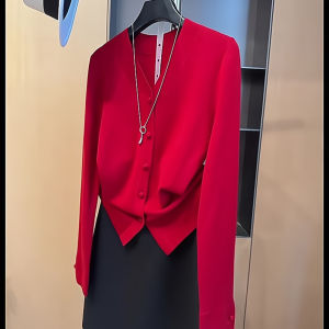 Red Knitted V-Neck Sweater Coat Womens Autumn Winter New Retro Buttoned Inner Wear Base Layer Woolen Sweater Chinese National Style