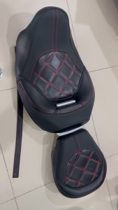 ที่นั่งผู้โดยสาร ด้านหน้า และด้านหลัง สีแดง สําหรับรถจักรยานยนต์ Harley Touring CVO Road Street Glide Road King 2009-202