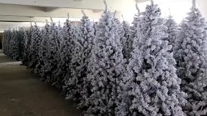 NUVOX Snow Flocked Christmas Tree Artificial Pine Tree with Metal Stand Mixed PVC & Pine Needles Hinged Xmas Tree for for Home Office Party Commercial Places