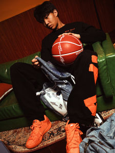 Low Top Basketball Shoes