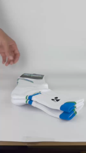 (ส่งจากไทย) ถุงเท้าแบดมินตันYonex รุ่นใหม่ เนื้อผ้าดี สวมใส่ออกกำลังกายได้