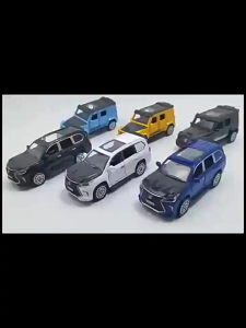 1:36 Nissan Toura SUV Car GTR Die-cast Alloy Car Model Off-Road Vehicle Figurine Simulated Toy High Simulation Toy Car Model Collection Decoration and Display Childrens Car Toy