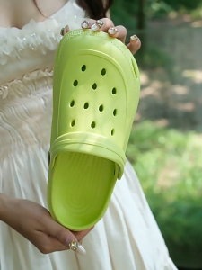 Ladies sandals slippers sandals with adjustable straps toe wraps EVA soft odor resistant breathable with shoe flowers