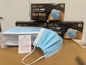 (READY STOCK) SAFETY PLUS 4LAYERS ULTRA SOFT DISPOSABLE FACE MASK | Ultra soft 4-layer protection medical-grade disposable for health and safety use.
