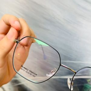 Gọng kính cận 8012 chất liệu memory titan thời trang mắt kính OURESS nam nữ siêu nhẹ siêu bền