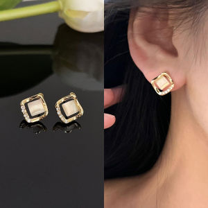 Fashionable Square Cats Eye Stone Earrings Womens Stylish Trendy Diamond Shape Ear Clips Korean Style Alloy Embedded Artificial Gem