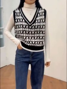 Raya Women Cotton Knitted Vest V-Neck Sleeveless Style Fashion Knitwear Fashion Knitwear Western Sweater Top T-055