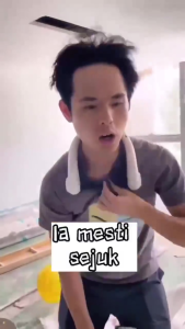 Portable Neck Fan Portable Bladeless Mini USB Rechargeable Digital Display Fan 3-Speed Cooler Kipas Leher