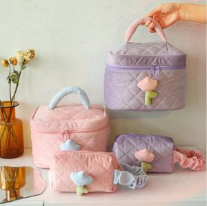 Product Name: ผ้าลูกฟูก กระเป๋าเครื่องสำอาง พกพาได้สะดวก กระเป๋าเครื่องสำอาง มาใหม่