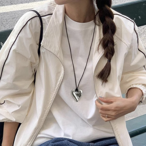 South Korea Ins Style Silver Heart Pendant Necklace Female Fall and Winter Fancy Accessories Light Luxury Minority Long Sweater Chain