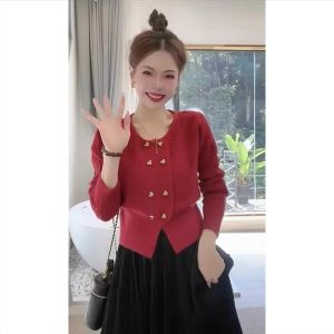 Stylish Short Knit Sweater