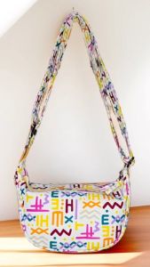 tas bahu wanita motif lucu bahan kanvas rekomendasi masa kini