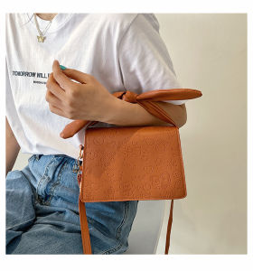 Azgalery T217 Tas Selempang Wanita Lucu Model Pita Ukiran Karakter Kulit PU Trendy Berkualitas COD